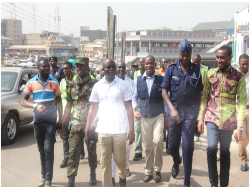 Mayor Osei Assibey Antwi, the Metropolitan Chief Executive (MCE), on his tour of the arterial roads a day after they were opened to traffic.